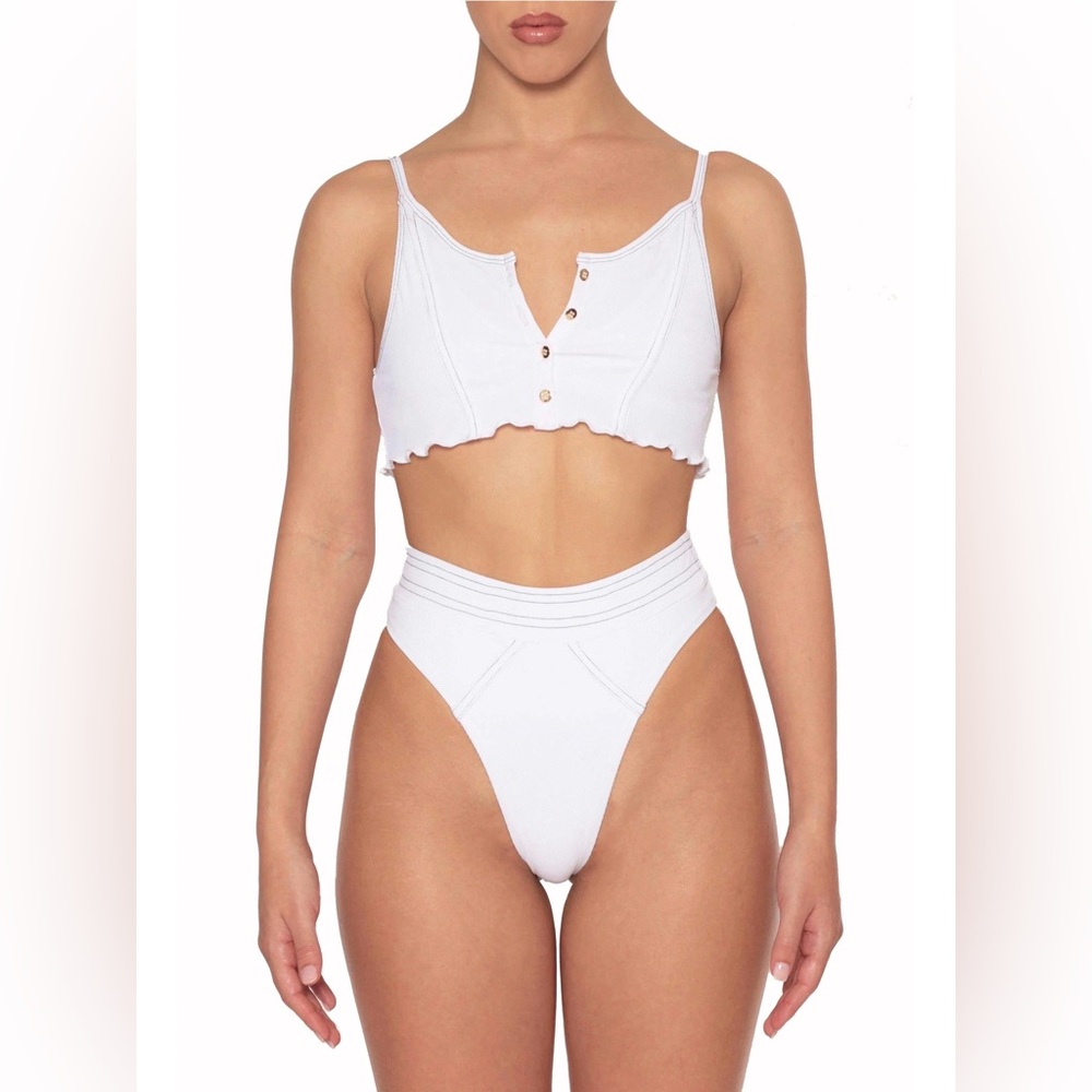 Heart Of Sun Knockout Top & Bottoms In White Size M